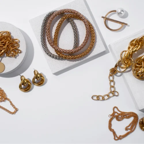 Golden Diversity: Exploring the World of 18 Karat Gold and Its Refined Colors